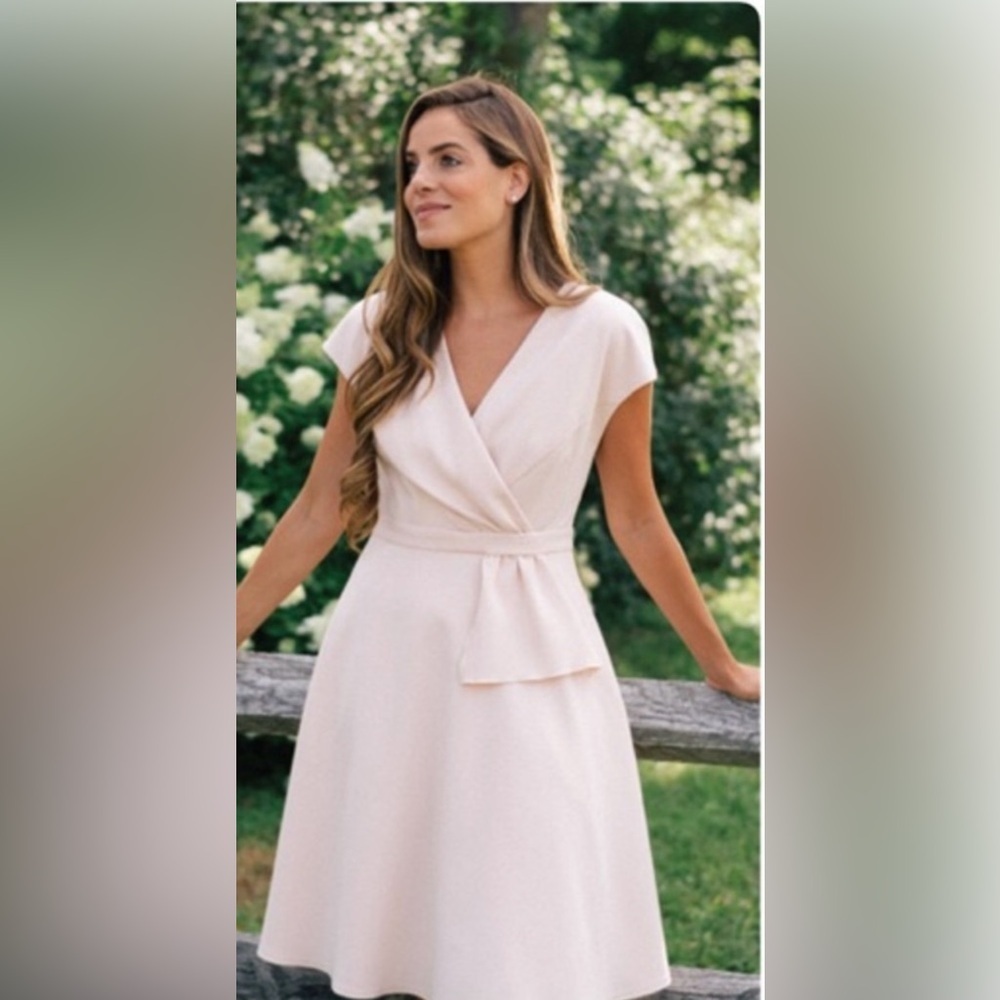 Gal Meets Glam Cream‎ Mini Dress